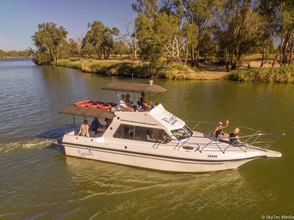 andys pic 1024x767 - Why you need to experience River Murray Cruises?