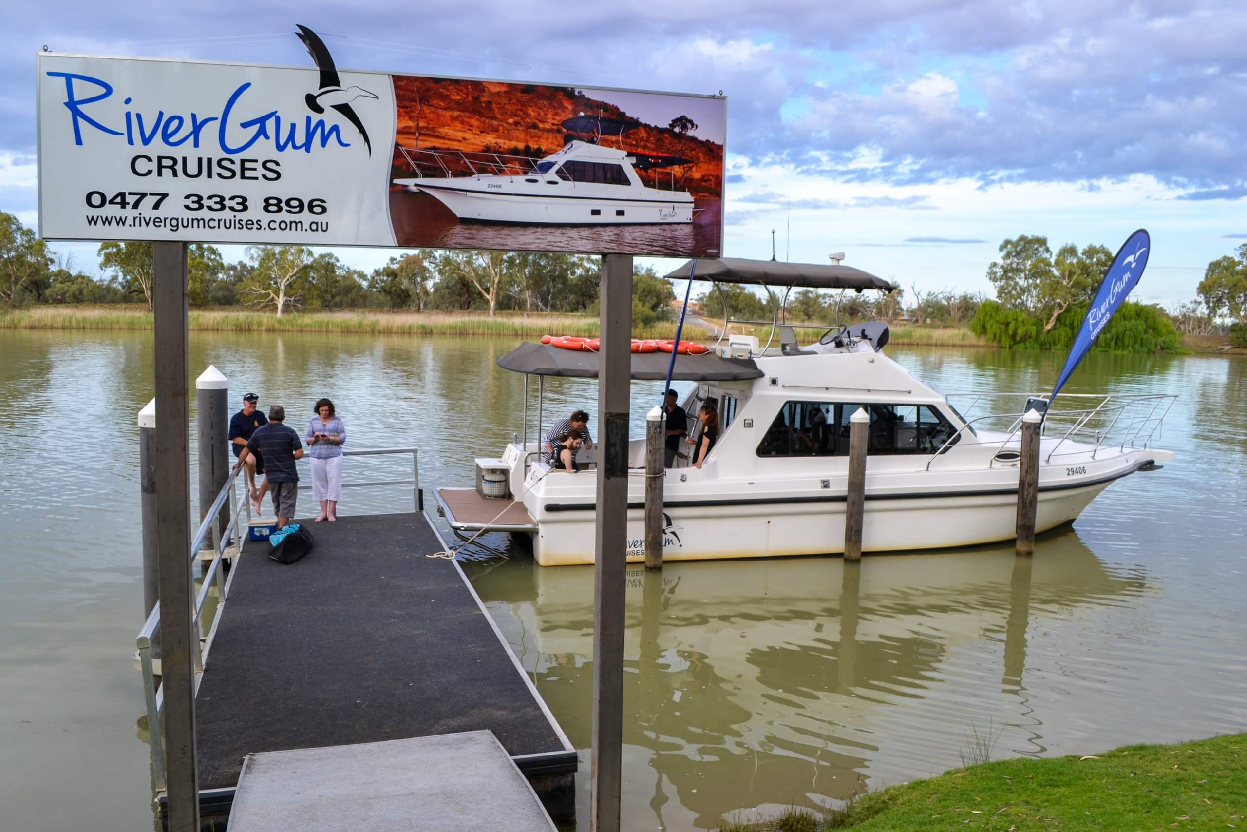 yacht cruise adelaide